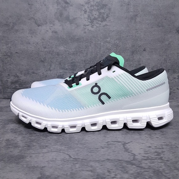 Athletic_Shoes